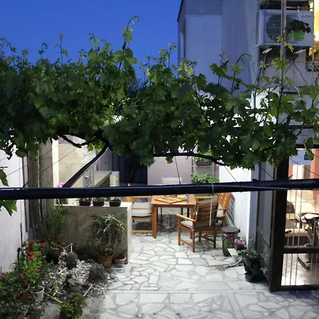 Deluxe Aquamarine Апартаменты *